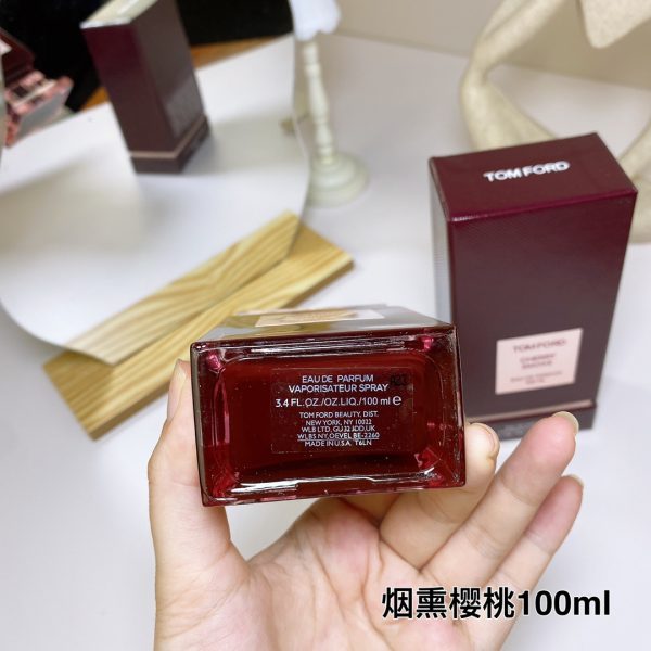 Tom Ford Cherry Smoke