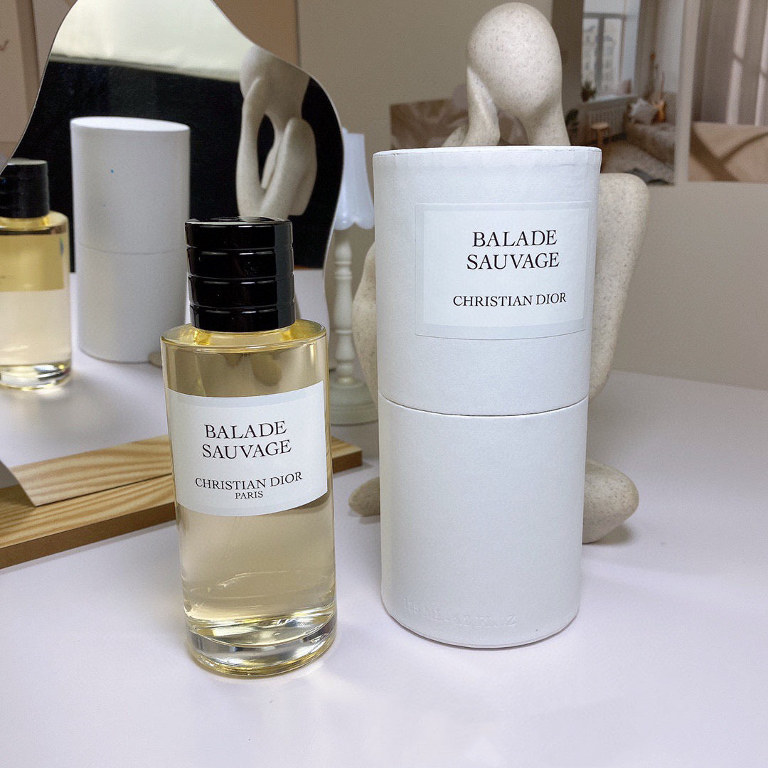 Balade Sauvage by Christian Dior Paris – Elegant Unisex Perfume