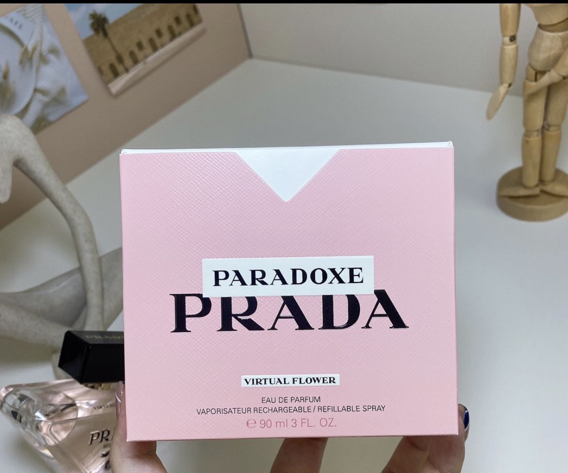Prada Milano Paradoxe