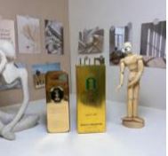 "Golden Elixir: Luxurious 100ml Men's Parfum for Timeless Elegance"