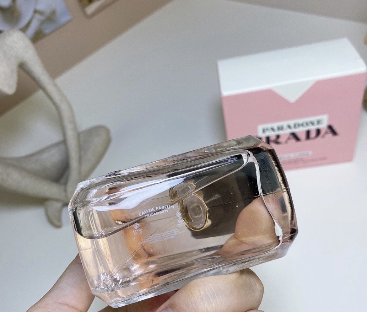 Prada Milano Paradoxe