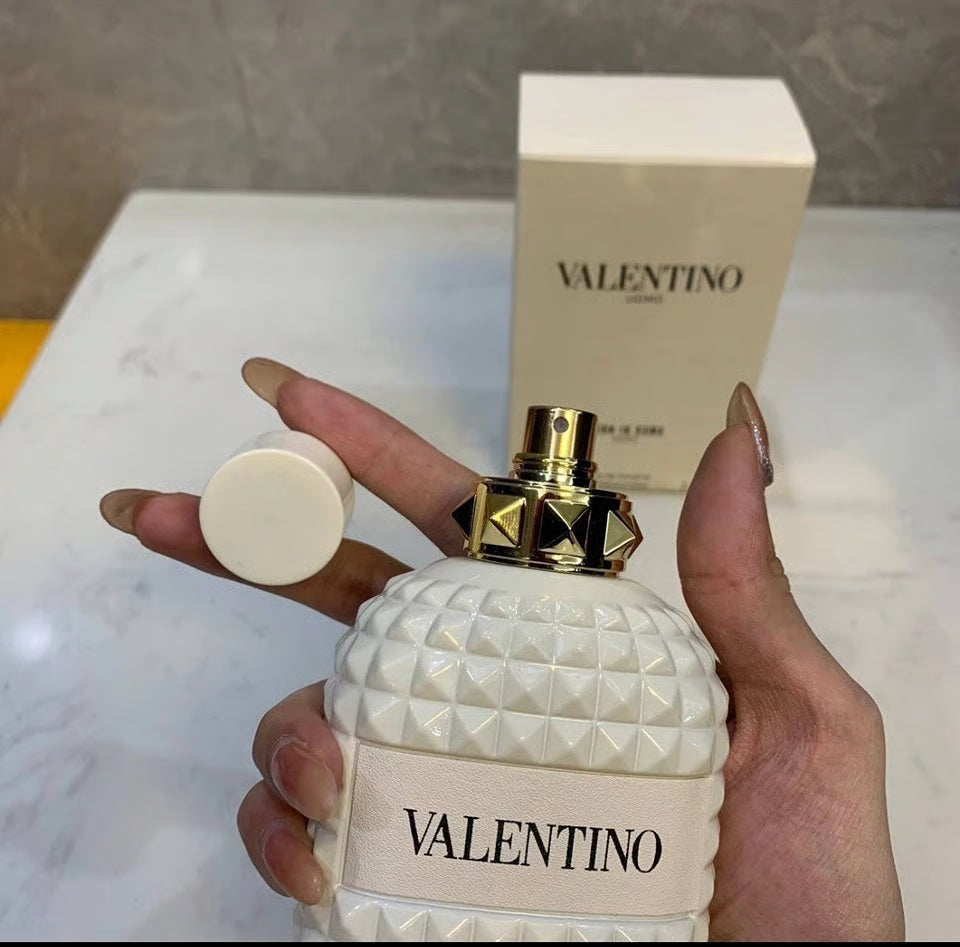 Valentino Uomo Born in Roma Ivory Eau de Toilette 3.4 oz